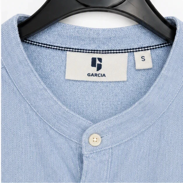 Light blue shirt with Mao collar – Garcia – size S – modern style – photo 2